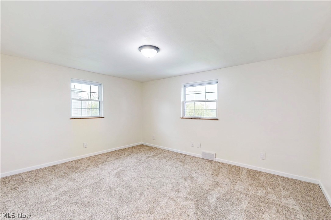 273 Lovers Lane Steubenville OH 43953
