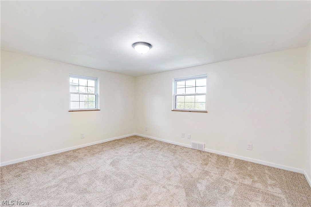 273 Lovers Lane Steubenville OH 43953