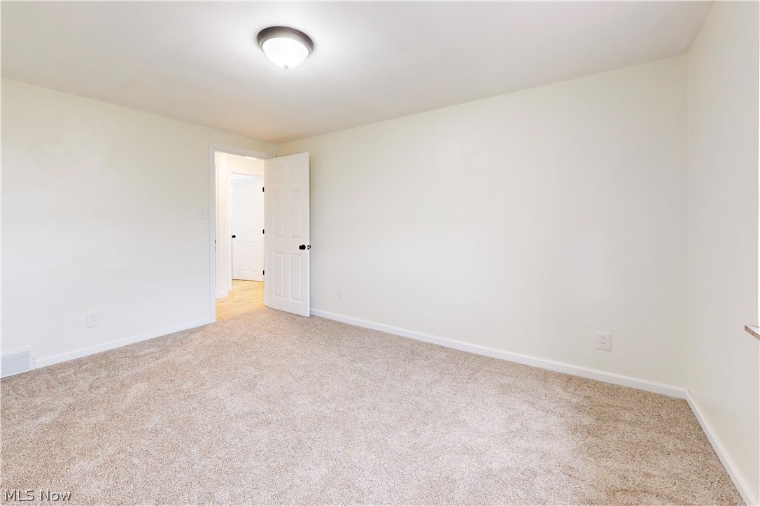 273 Lovers Lane Steubenville OH 43953