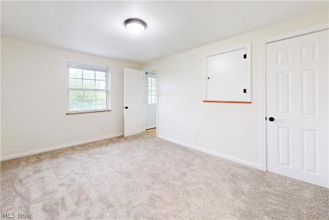 273 Lovers Lane Steubenville OH 43953