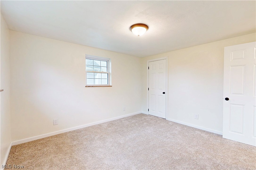 273 Lovers Lane Steubenville OH 43953
