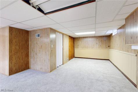 273 Lovers Lane Steubenville OH 43953