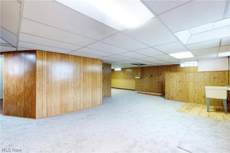 273 Lovers Lane Steubenville OH 43953