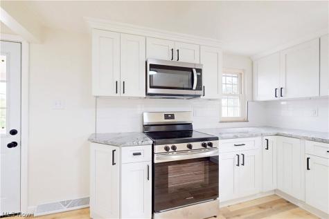 273 Lovers Lane Steubenville OH 43953