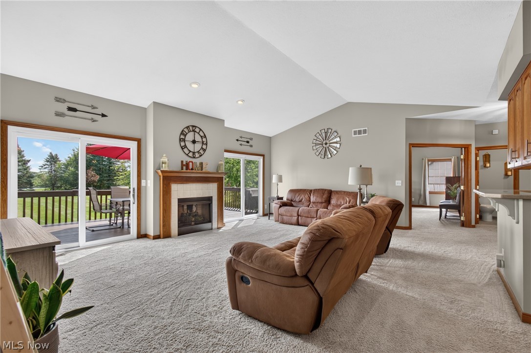 10890 Wolf Avenue NE Hartville OH 44632