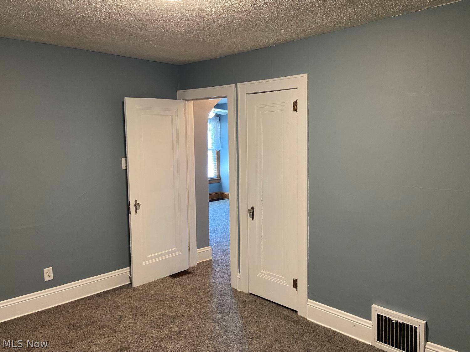 1319 Niagara Avenue Akron OH 44305