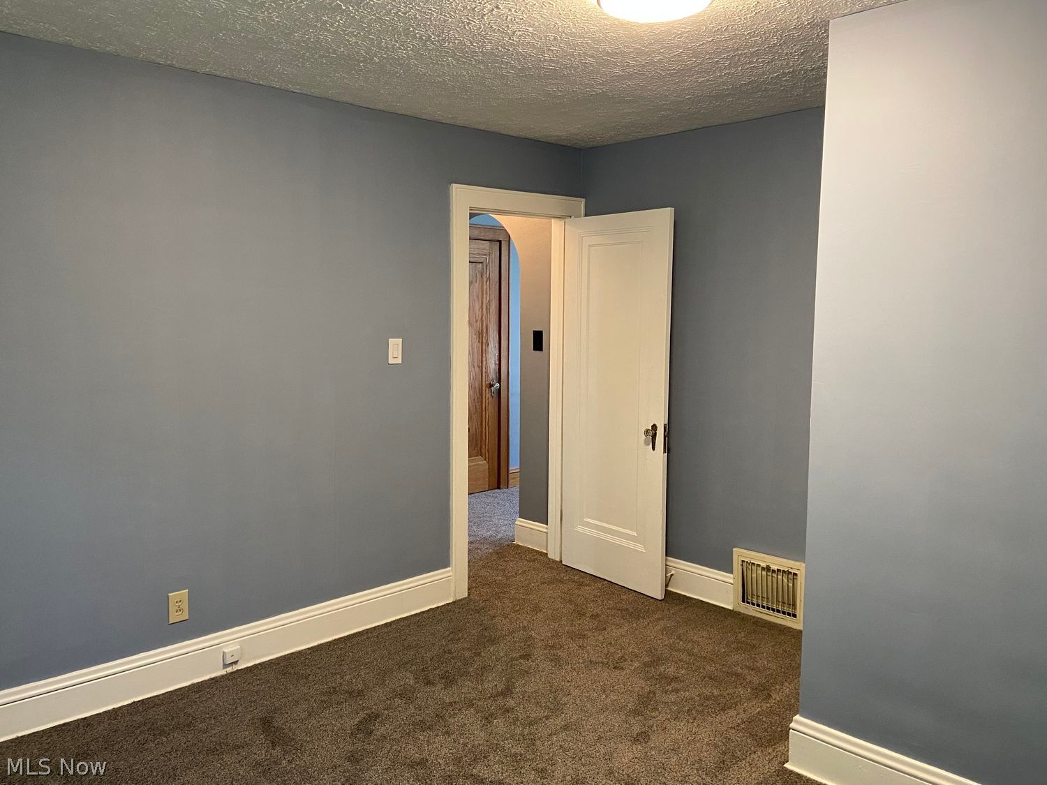 1319 Niagara Avenue Akron OH 44305