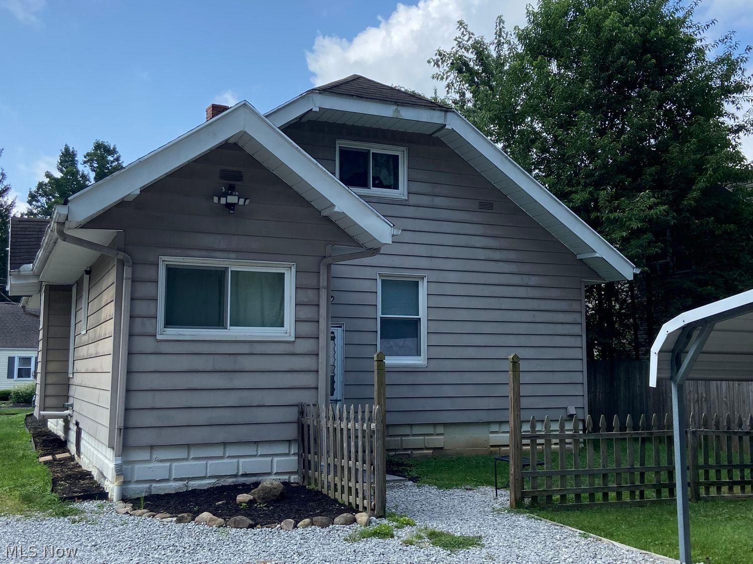 1319 Niagara Avenue Akron OH 44305