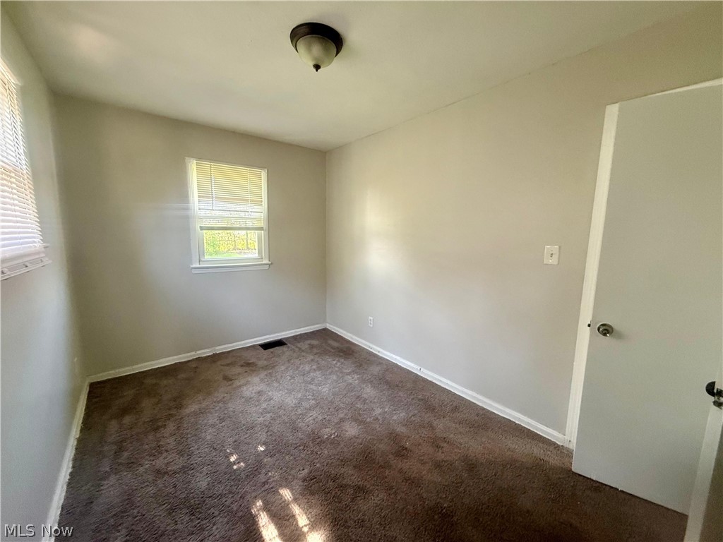 4816 E 173rd Street Cleveland OH 44128