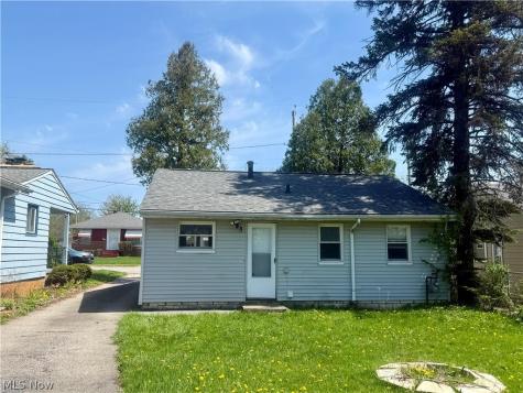 4816 E 173rd Street Cleveland OH 44128