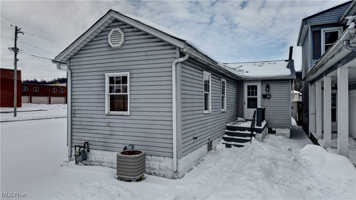 318 Bank Street Dennison OH 44621