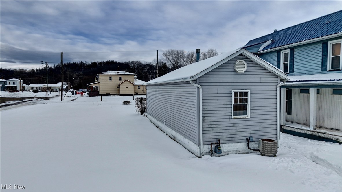 318 Bank Street Dennison OH 44621