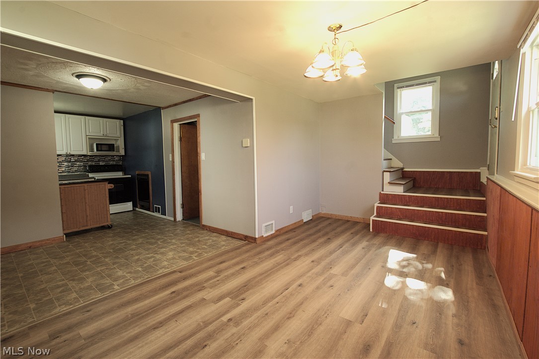 34 Kenmore Avenue Barberton OH 44203