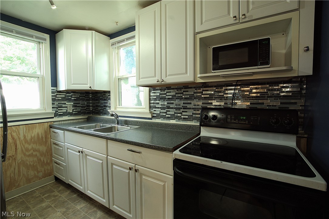 34 Kenmore Avenue Barberton OH 44203