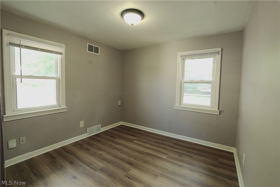 34 Kenmore Avenue Barberton OH 44203