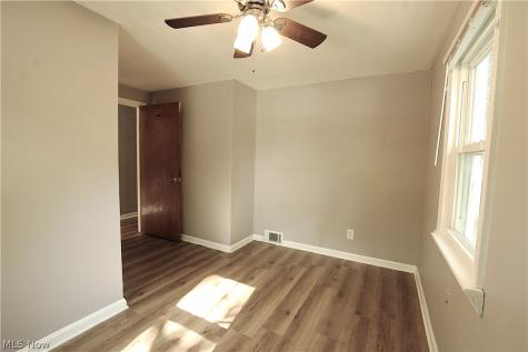 34 Kenmore Avenue Barberton OH 44203
