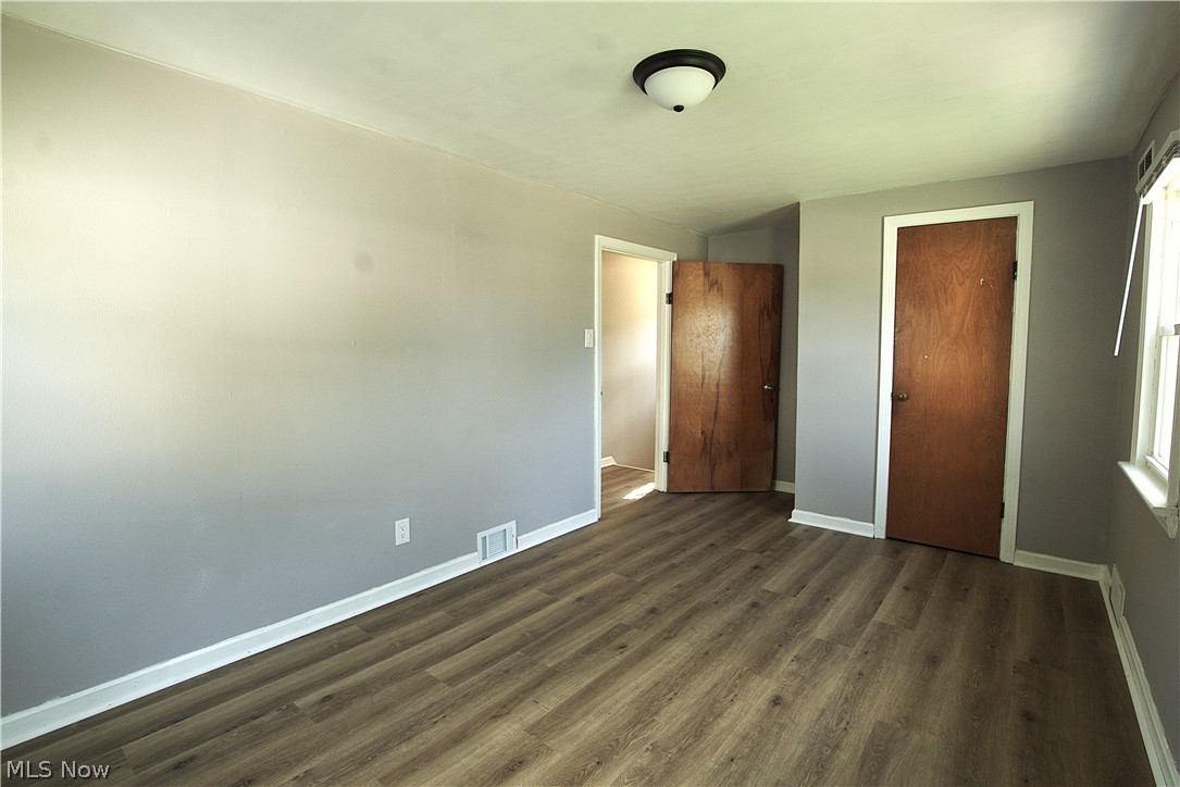 34 Kenmore Avenue Barberton OH 44203