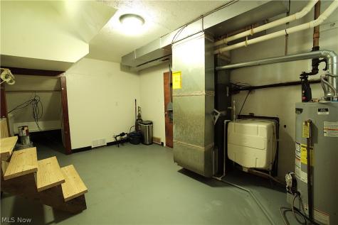 34 Kenmore Avenue Barberton OH 44203