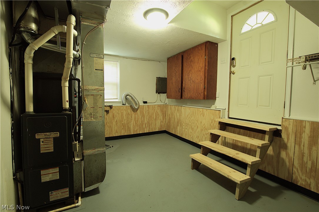 34 Kenmore Avenue Barberton OH 44203