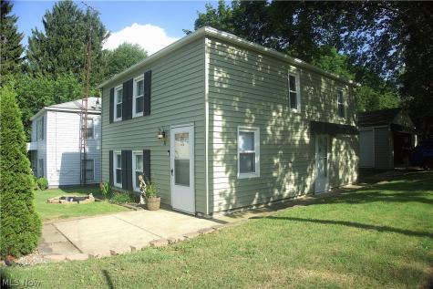 34 Kenmore Avenue Barberton OH 44203