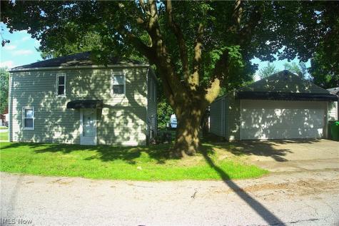 34 Kenmore Avenue Barberton OH 44203