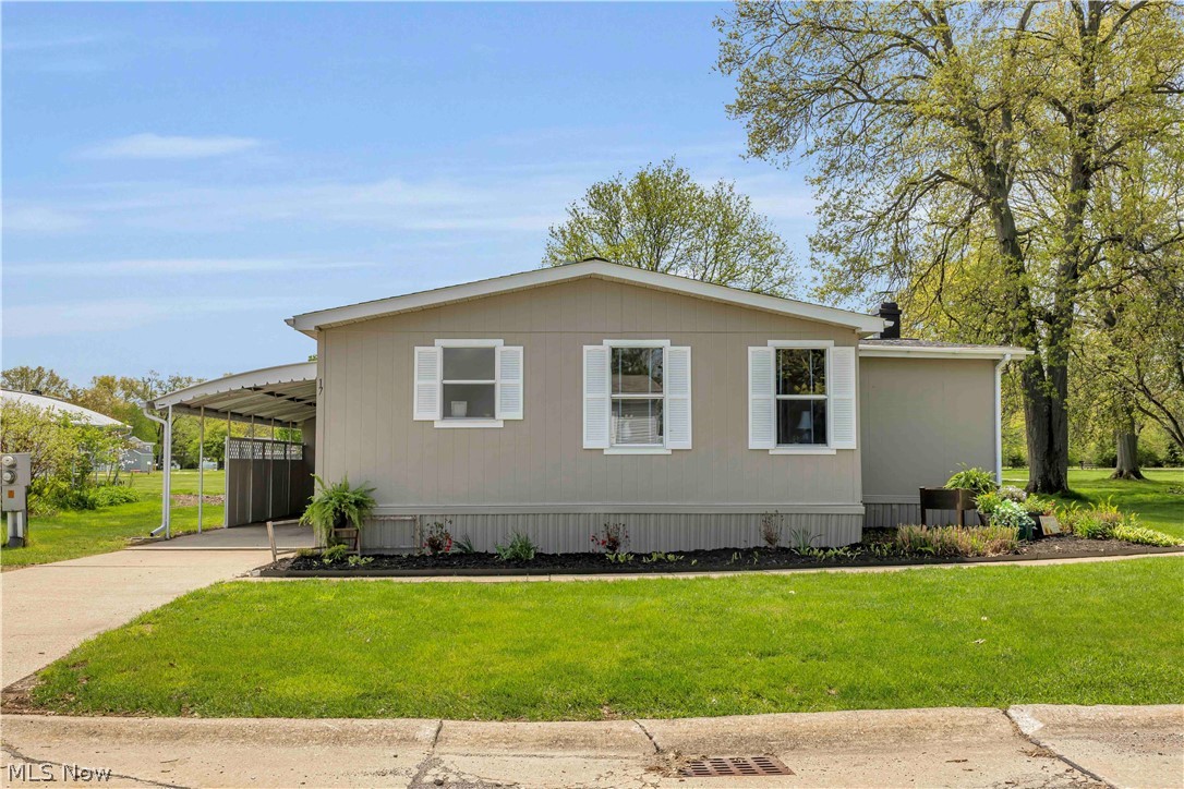 17 Trolleyview Lane Olmsted Twp OH 44138