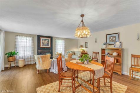 17 Trolleyview Lane Olmsted Twp OH 44138