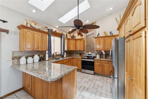 678 Wall Road Wadsworth OH 44281