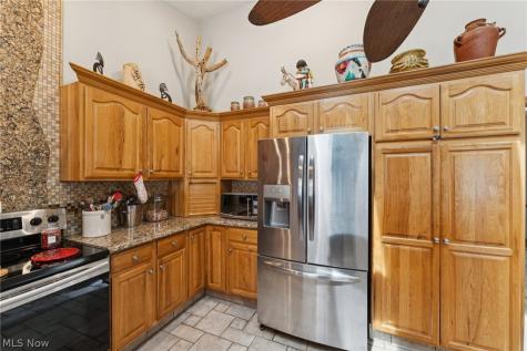 678 Wall Road Wadsworth OH 44281