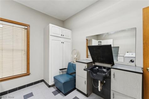 678 Wall Road Wadsworth OH 44281