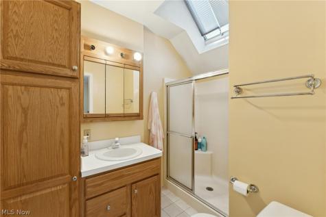 678 Wall Road Wadsworth OH 44281