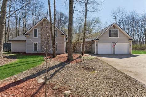 678 Wall Road Wadsworth OH 44281