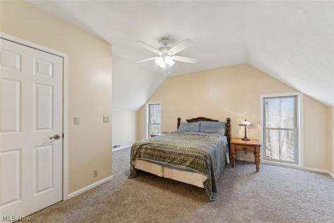 678 Wall Road Wadsworth OH 44281