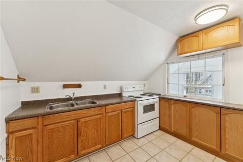 678 Wall Road Wadsworth OH 44281