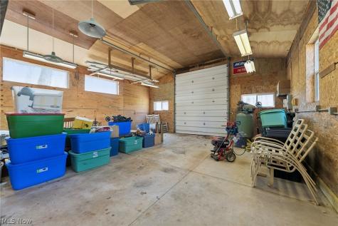 678 Wall Road Wadsworth OH 44281