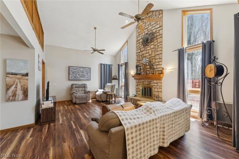 678 Wall Road Wadsworth OH 44281