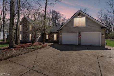 678 Wall Road Wadsworth OH 44281