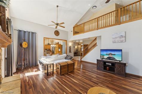 678 Wall Road Wadsworth OH 44281