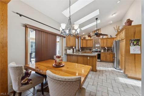 678 Wall Road Wadsworth OH 44281