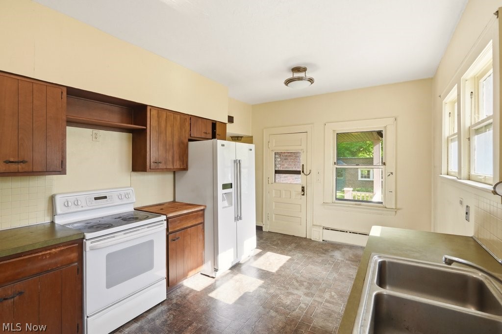 2745 Derbyshire Road Cleveland Heights OH 44106