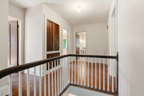 2745 Derbyshire Road Cleveland Heights OH 44106