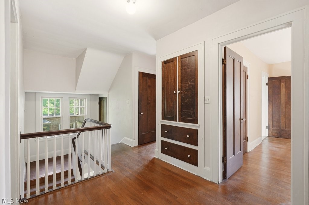 2745 Derbyshire Road Cleveland Heights OH 44106