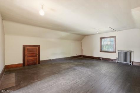 2745 Derbyshire Road Cleveland Heights OH 44106