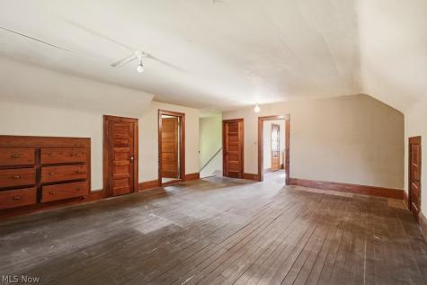 2745 Derbyshire Road Cleveland Heights OH 44106