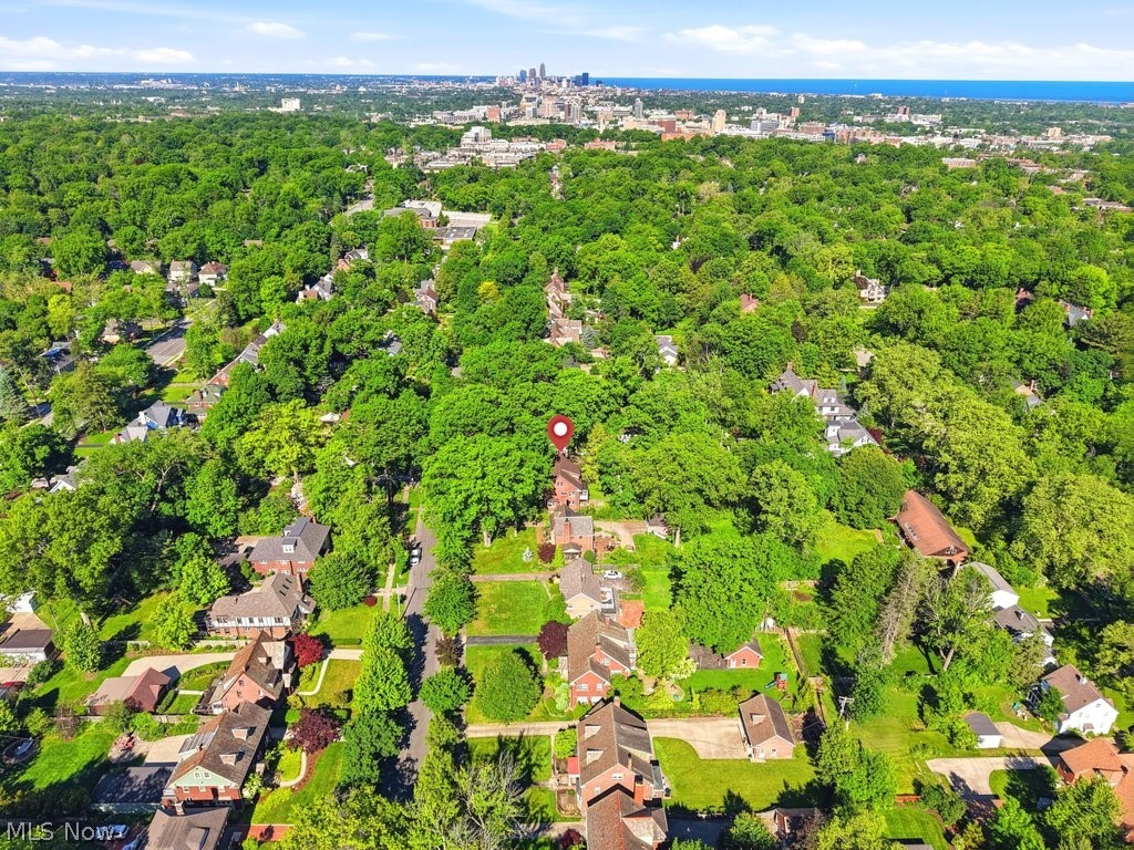 2745 Derbyshire Road Cleveland Heights OH 44106