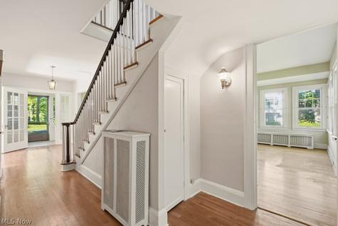 2745 Derbyshire Road Cleveland Heights OH 44106
