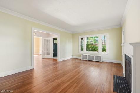 2745 Derbyshire Road Cleveland Heights OH 44106