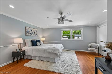 5268 Hickory Drive Lyndhurst OH 44124
