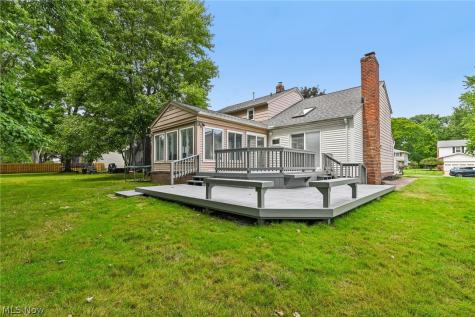 5268 Hickory Drive Lyndhurst OH 44124