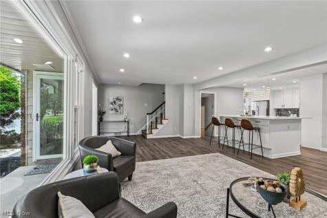 5268 Hickory Drive Lyndhurst OH 44124